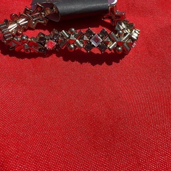 Vintage  Stretch Bracelet Crystal With Metal Beads NWT - Picture 6 of 6